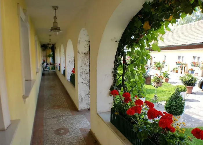 Arkadenhof 3* Unterpremstätten